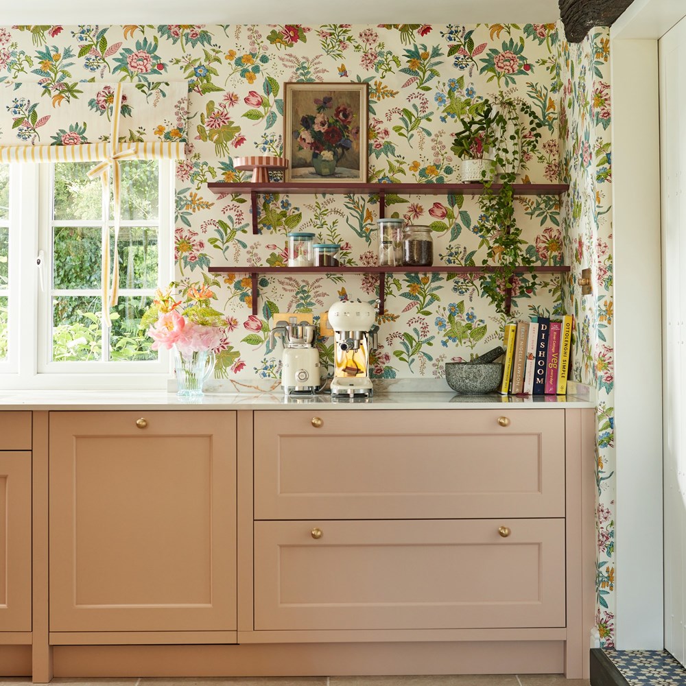 Woodland Floral Wallpaper 113057 by Harlequin X Sophie Robinson in Peridot Ruby Pearl